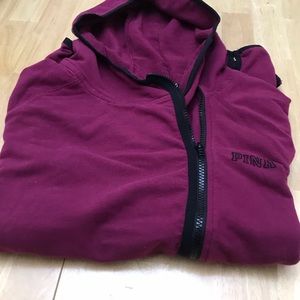 2/20❤️ PINK Victoria’s Secret asymmetrical zipper up sweater